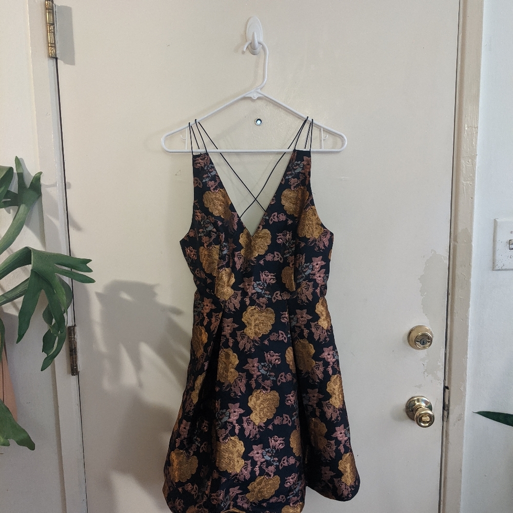 Top Shop - Picture 4 of 4
